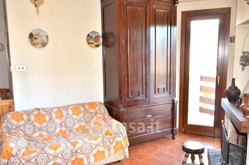 Elutuba - Three-Bedroom Apartment with Balconies in Ovindoli