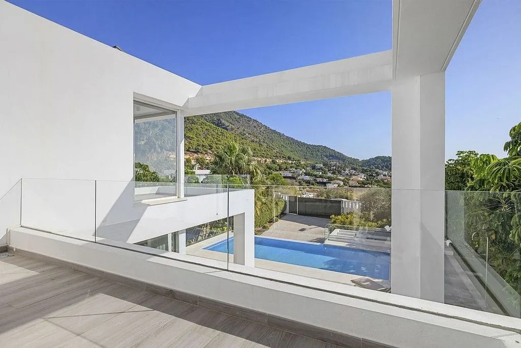 Piscine - Modern Villa with Pool in Buenavista