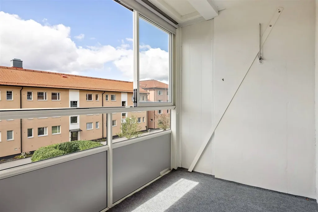 Balcon - Apartment with Balcony in Uppsala