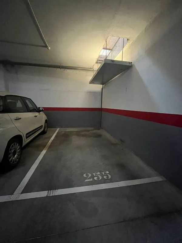 Garage - T3 Flat with Pool in Arroyo de la Encomienda