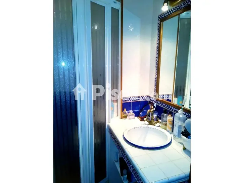Bathrooms - Three-Storey House with Sea Views in Nerja