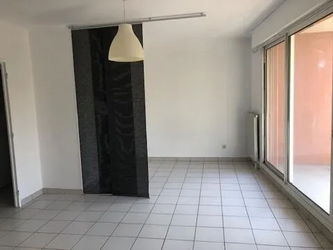 Stanze - 1-Bed Flat with Balcony in Central Parc