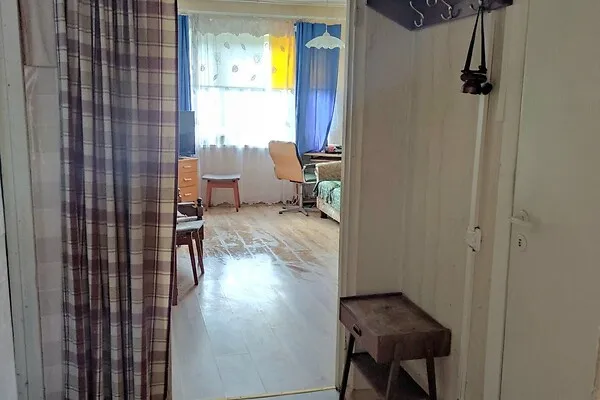 hallway_entrance