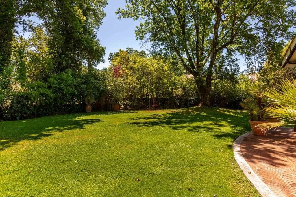 Jardin - Luxury Villa with Pool in Largo Dell' Olgiata, Rome