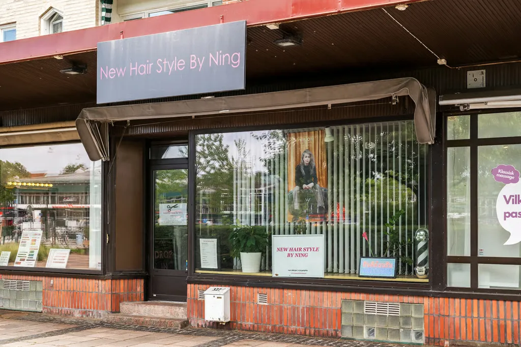 Well-Maintained Co-Op Salon in Malmö