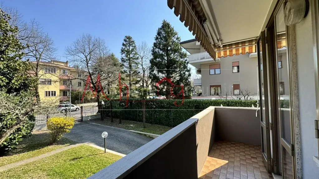 Balcon - Apartment with Balcony in Abano Terme