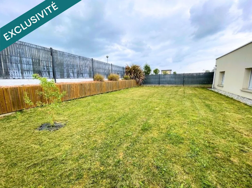 Jardin - Maison Moderne avec Jardin à Ossé