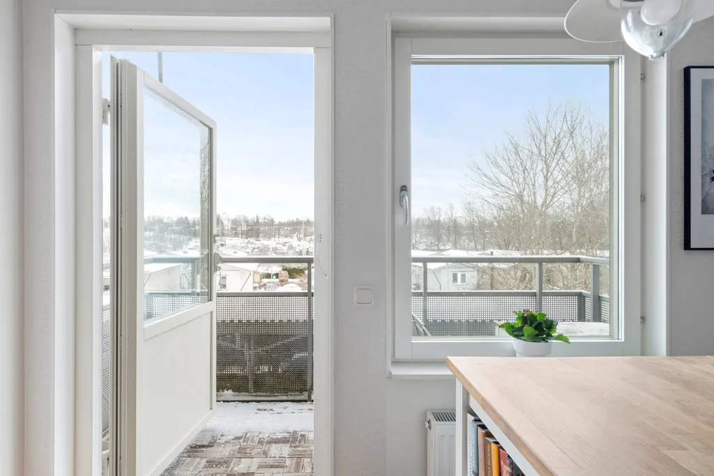 Balcony - Apartment with Balcony in Hagsätra