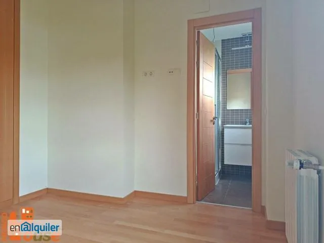 Toad - New Flat with Balcony in San Ildefonso