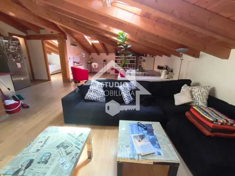 Living Room - Modern Loft with Wood Beams in Logroño