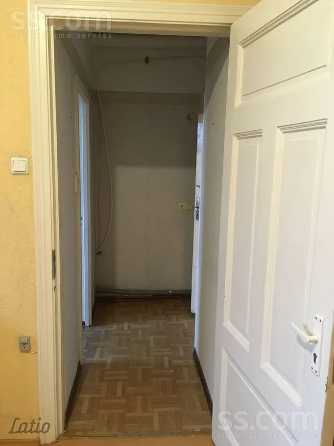 Entrée - Apartment with Gas Heating in Grīziņkalns, Riga