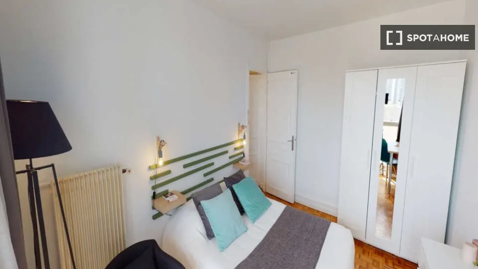 Chambres - Chambre en Colocation à Nationale-Deux Moulins, Paris