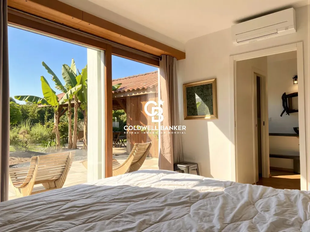 Chambres - Propriété avec Piscine et Jardin à TOSSE