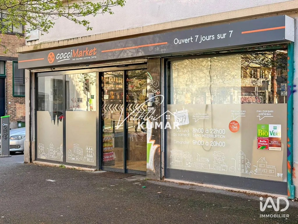 Exterior - Superette in Prime Location, Montreuil