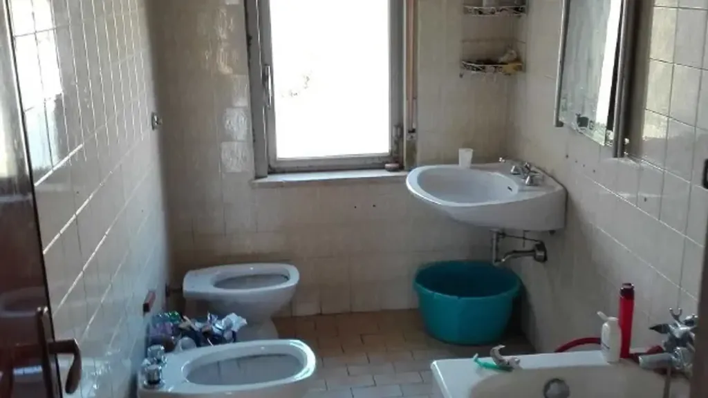 Salles de bain - Triplex Apartment with Balcony in Belvedere Marittimo