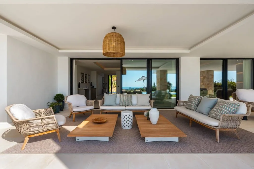 Terrasse - Luxury Villa with Panoramic Views in El Herrojo
