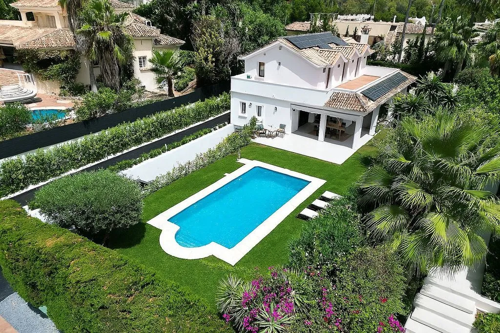 Vue aérienne - Luxury Villa with Pool in Nueva Andalucía
