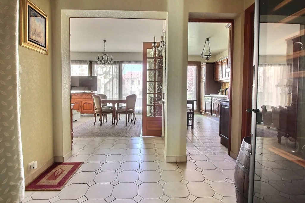 Entrée - Appartement 4 Pièces avec Balcon à L'Île-Saint-Denis