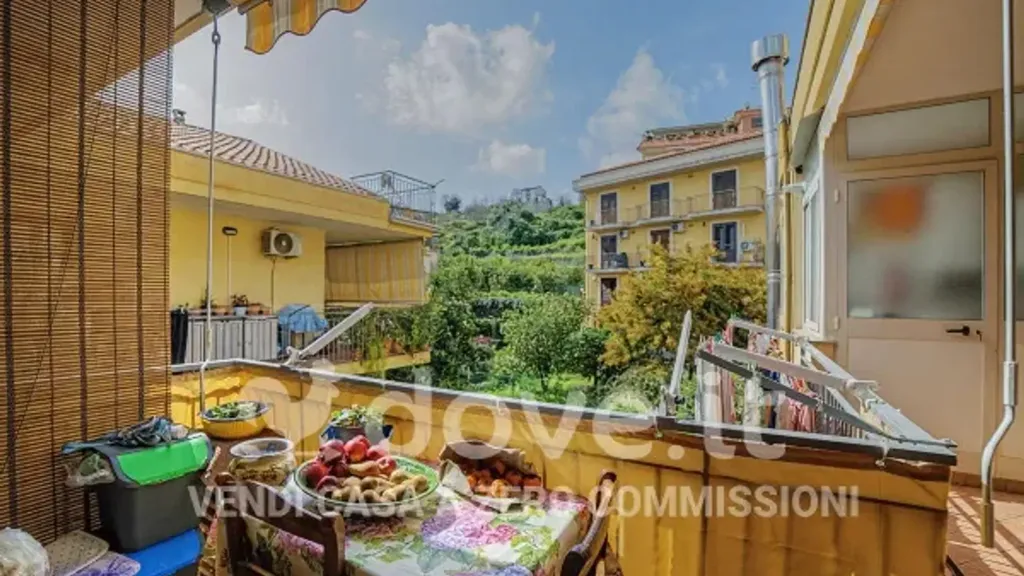 Balcon - Rear-Facing Apartment with Balcony in Aci Catena
