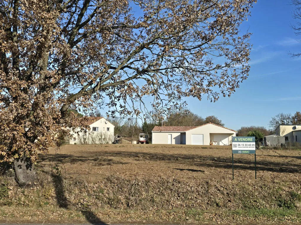Aed - Constructible Plot in Camboûnêt-sur-le-Sor