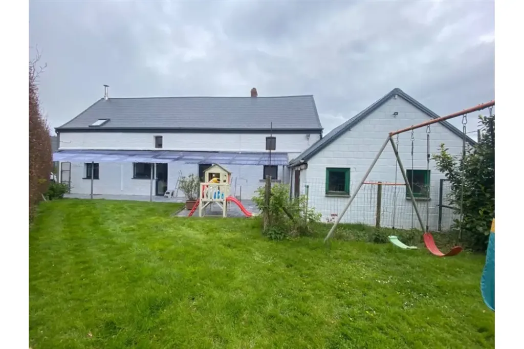 Aed - House in Mainvault, Ath