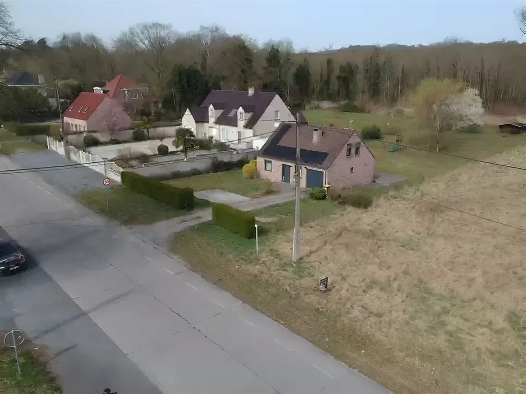 Õhuvaade - Buildable Plot with 21.5m Façade in Baudour