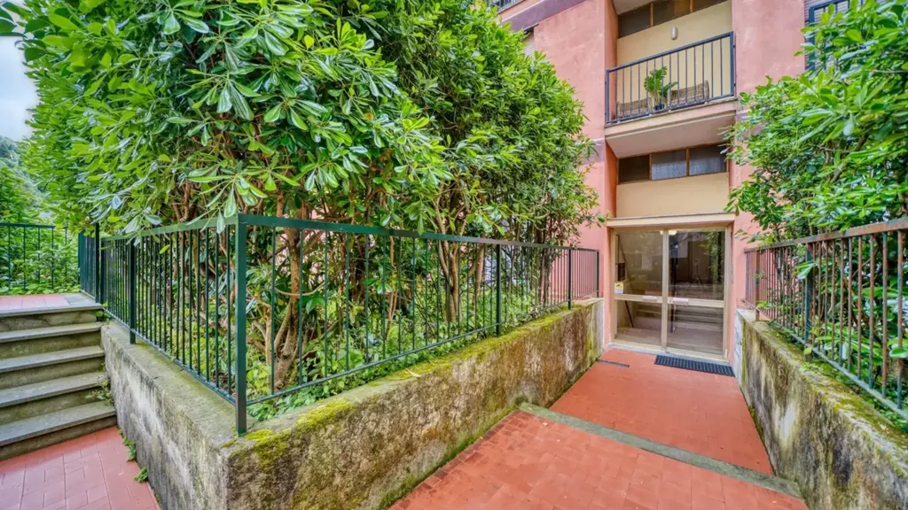 Aed - Spacious Duplex with Pools in Rapallo