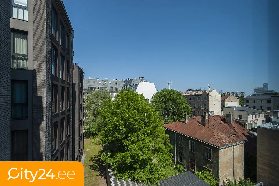 Rõdu - 3-Bedroom Apartment with Terrace in Riga Centre