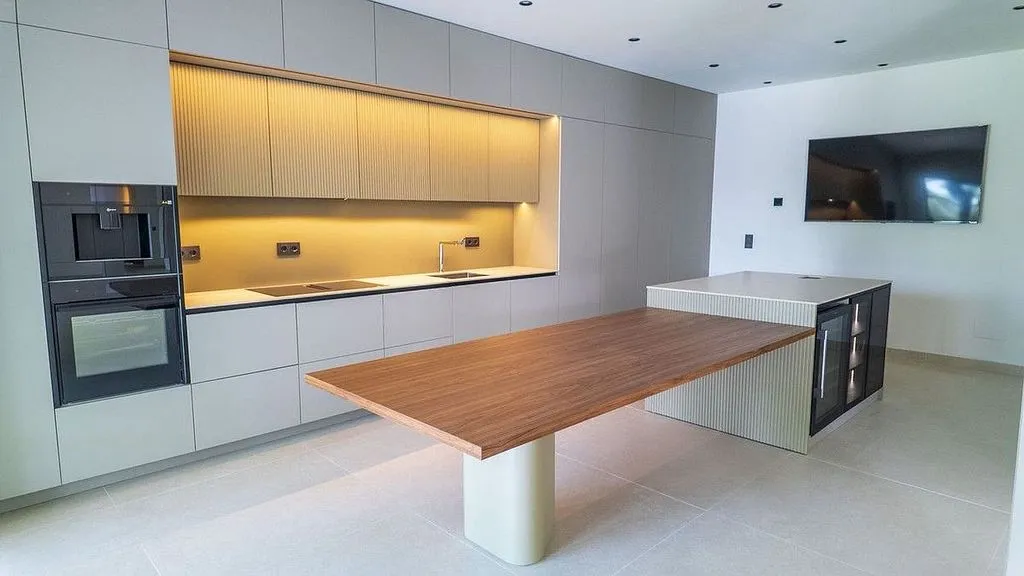 Kitchen - Chalet with Pool and Terrace in Sotogrande