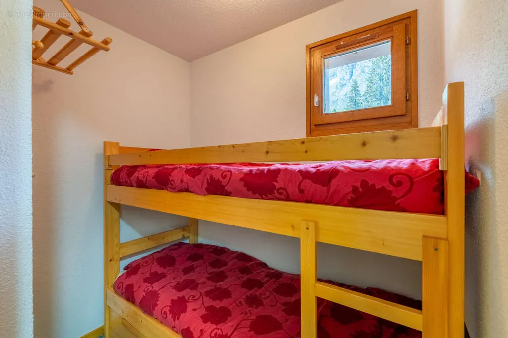 Chambres - Appartement Skis au Pied avec Balcon à Chinaillon