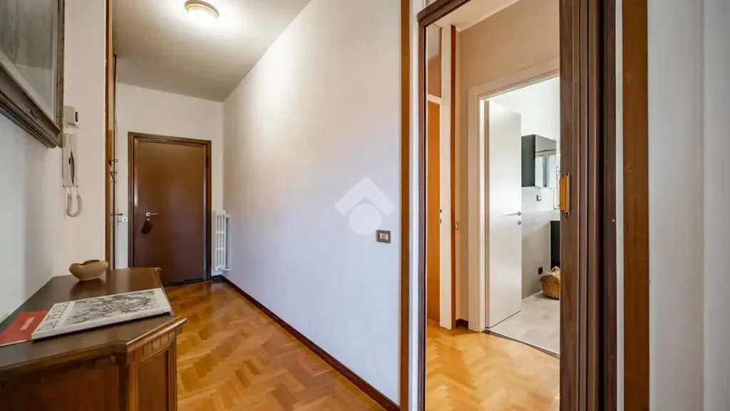 Entrée - Apartment with Panoramic View in Castello Di Brianza