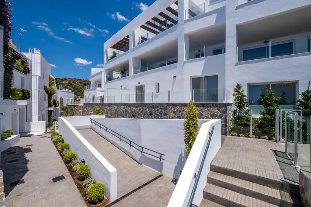 Aed - Luxury Penthouse with Pool in Marbella