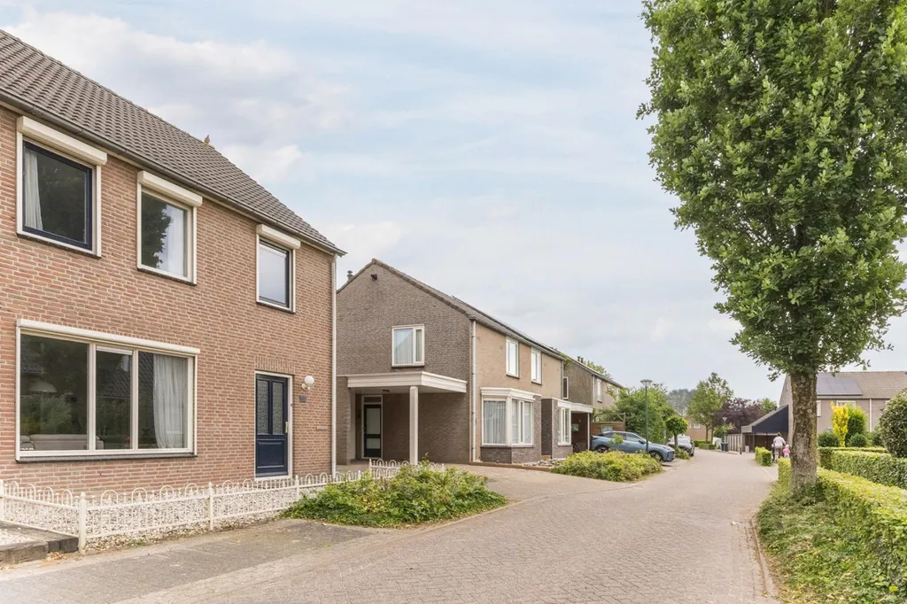 Extérieur - Two-Storey House with Pergola in Loosbroek