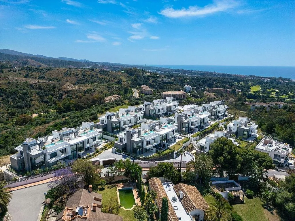Aerial - Penthouse with Pool in Marbella