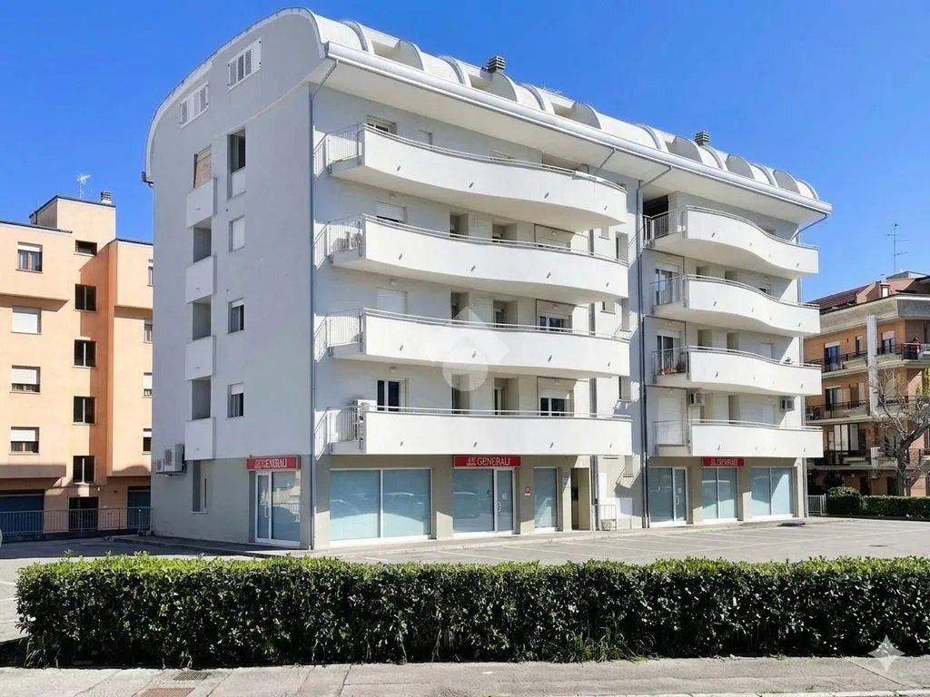 Välivaade - Modern Apartment with Balcony in Central Vasto
