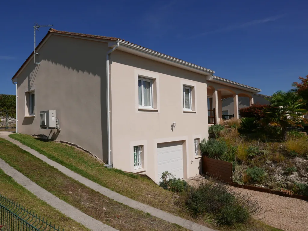 5-room house in Saint-Astier