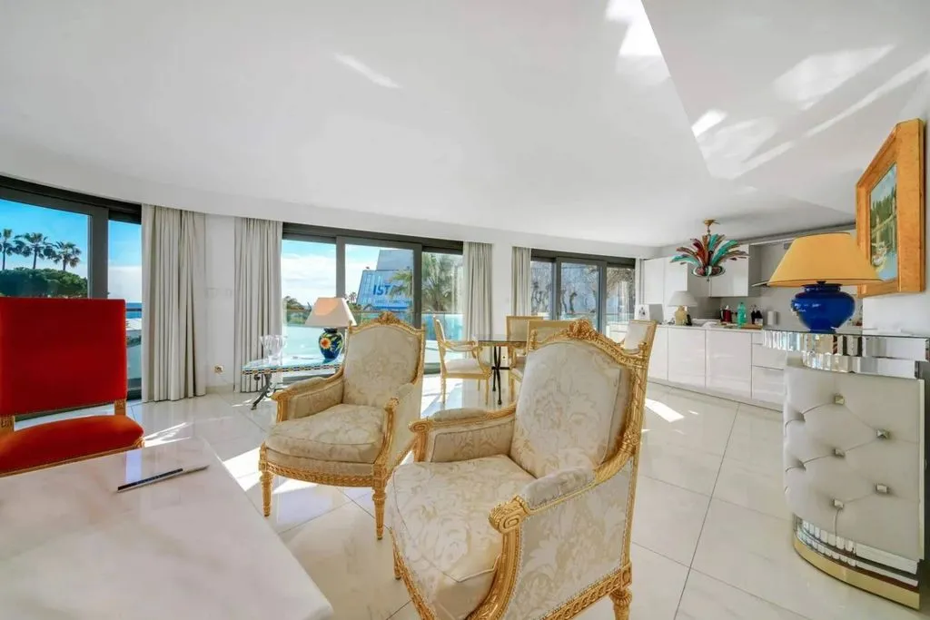 Séjour - Appartement de Luxe avec Vue Mer à Cannes