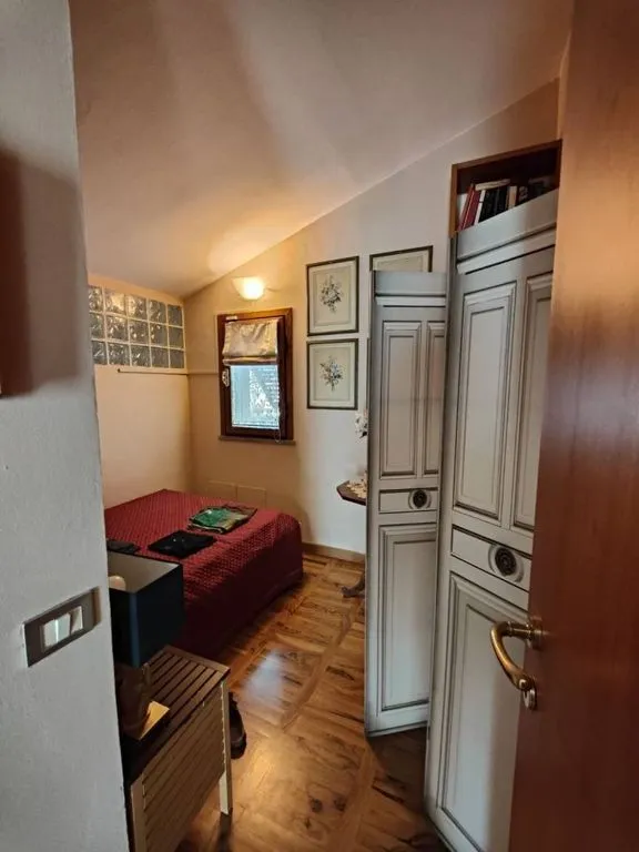Bedrooms - Luxury Villa with Private Garden in Pisa