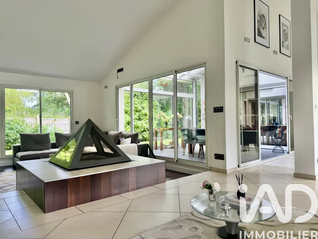 Elutuba - Family House with Pool in Le Barp