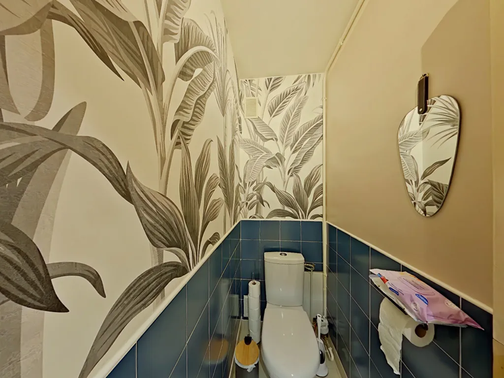 Salles de bain - Appartement Rénové avec Parking à Châtellerault