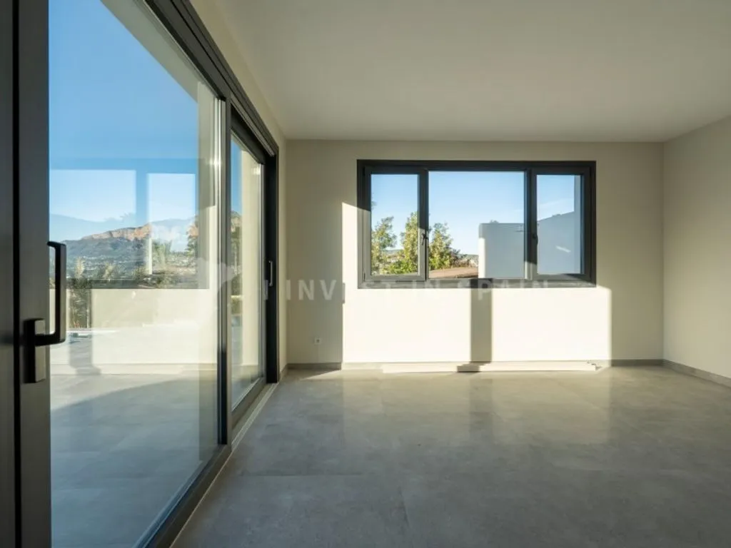 Pièces - Newly Built Villa with Pool in Jávea