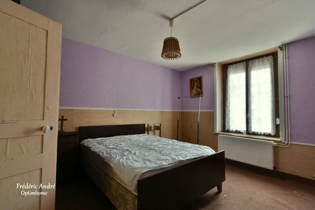 Chambres - Maison à Rénover avec Jardin à Sedan