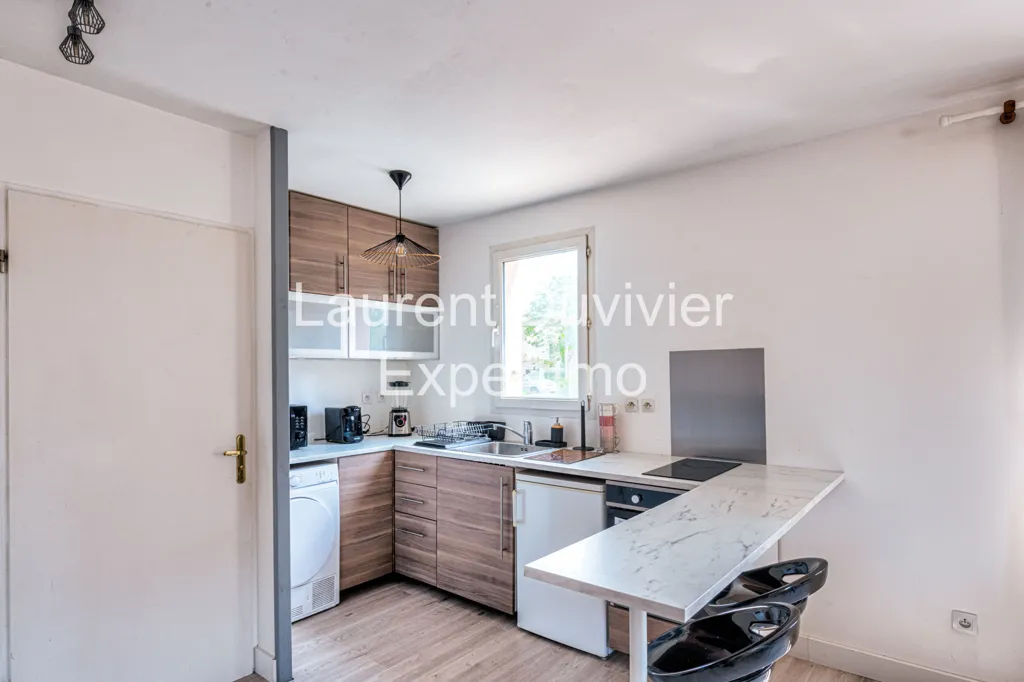 Köök - Duplex Apartment in Centre Saint-Rémy-l'Honoré