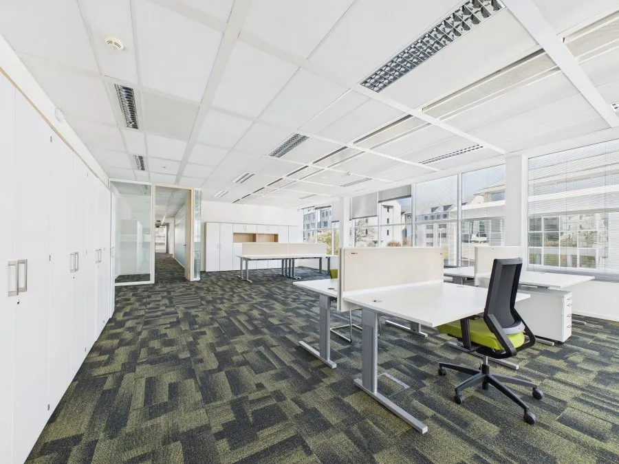 Kabinet - Office with Electric Vehicle Charging in Mamer