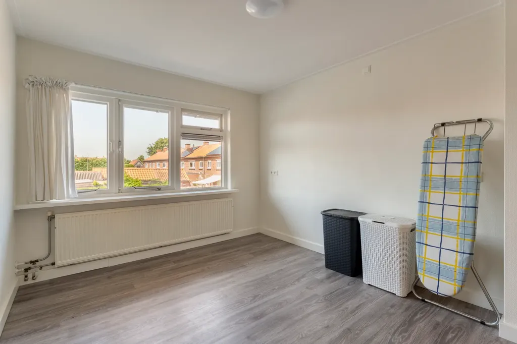 Chambres - Modernised Semi-detached House in Lutten