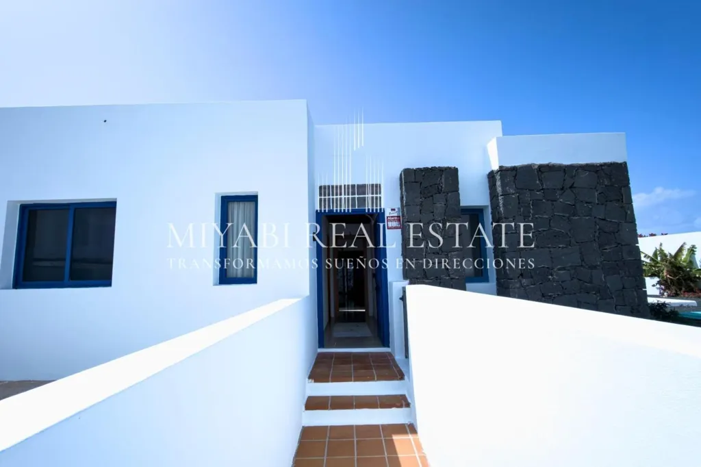 Giardino - Bungalow with Pool and Studio in Playa Blanca