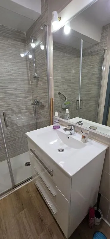 Vannitoad - Bright Apartment with Garage in Parque del Sur