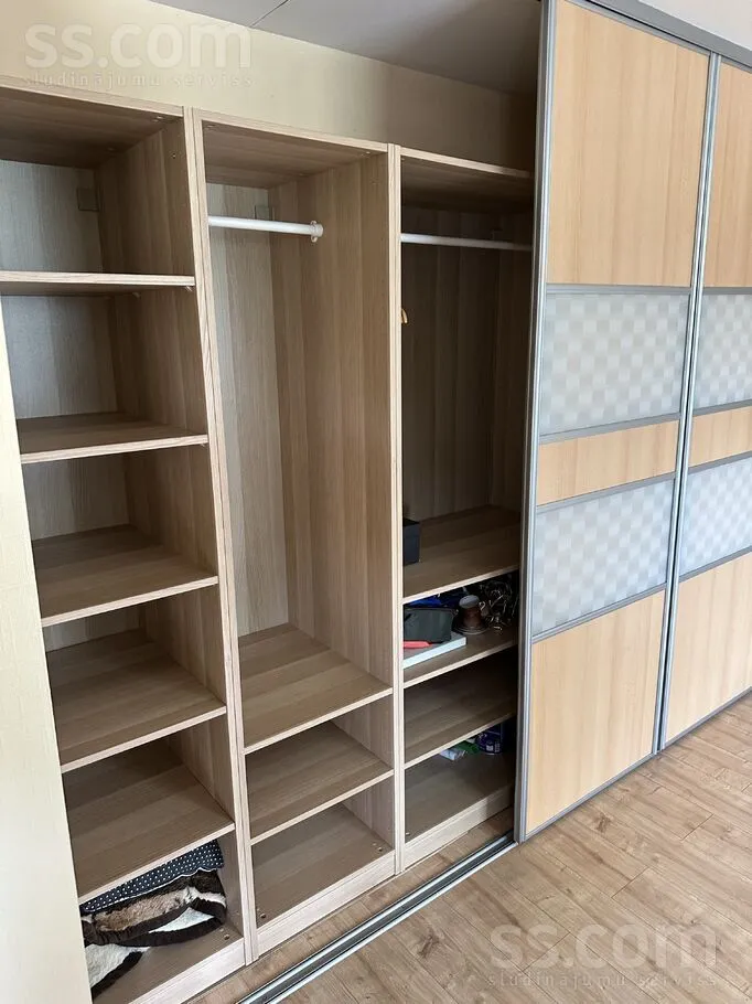 Pièces - Bright 2-Bedroom Apartment in Šampēteris
