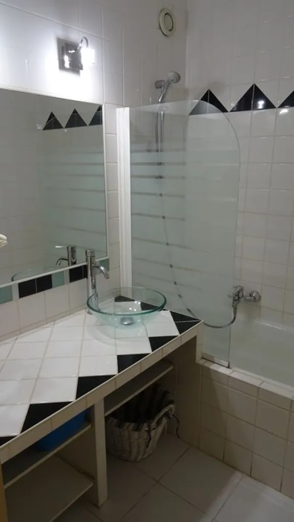 Vannitoad - Student-Friendly Flat with Balcony in Strasbourg
