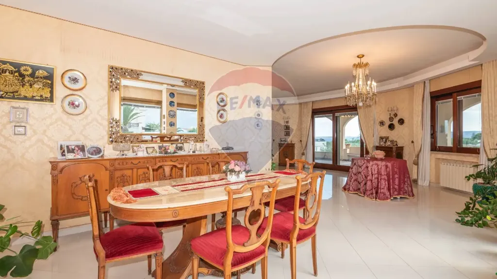 Salle à manger - Villa with Sea View and Solar Terrace in Augusta